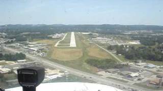 preview picture of video 'Landing in Somerset, Kentucky, USA Cessna 172'