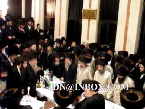 Yurtzeid of R' MM of Lelov with the Lelover Rebbes in Bnei Brak
