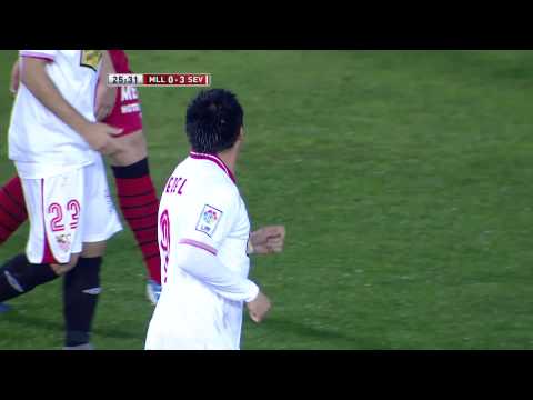La Liga | Gol de Medel (0-3) en el RCD Mallorca - Sevilla FC | 12-12-2012 | J6