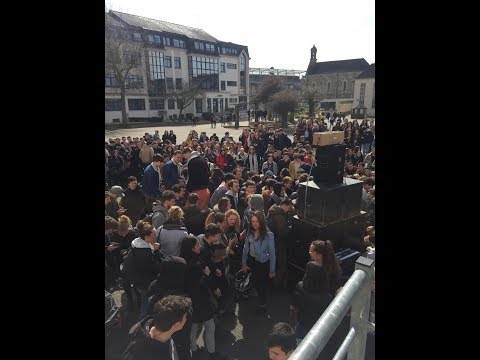 Le collectif Vega sonorise la pause au Lycée La Mennais à Ploërmel - 06/04/2018