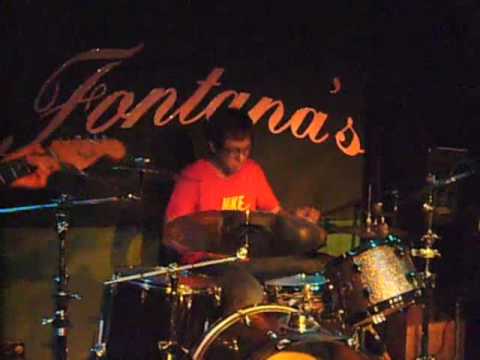 "Fixing the Radio" by Ciudad live @ Fontana's Bar