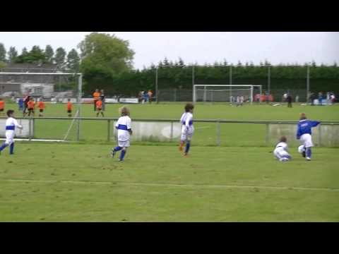 Voetbaltoernooi te Wolphaartsdijk met Serooskerke F4 2 juni 2012