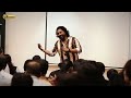 ഇംഗ്ലീഷ് കിട്ടിയില്ലെങ്കിൽ കന്നഡയോ �