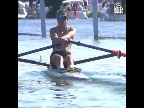 Sculling at its very best 💪 This incredible race between Alice Baatz and Imogen Grant
