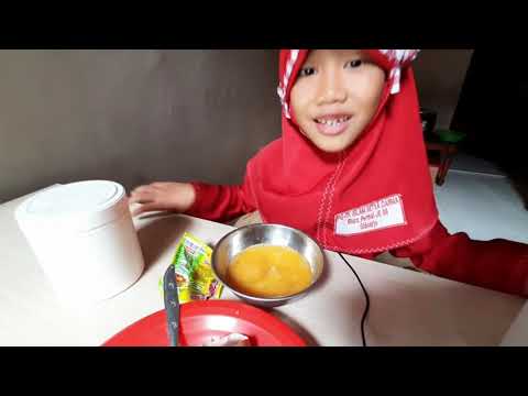 KEGIATAN HARI INI - MENGGORENG TELOR DADAR SAMPAI GOSONG