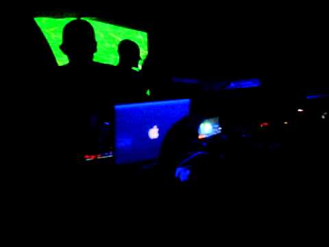 Tiger & Woods @ Warm, Electric Minds & Fina Records Off Sonar 13-06-2012 part 3