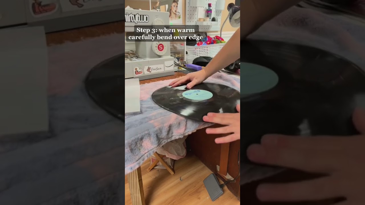 Easy diy record shelf art #thriftflip #upcycleddecor #easydiy #vinylrecords