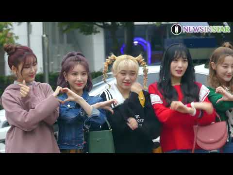 181005 '립버블(LIPBUBBLE)' 아침부터 활명수처럼 시원하게 KBS '뮤직뱅크' 출근길 직캠