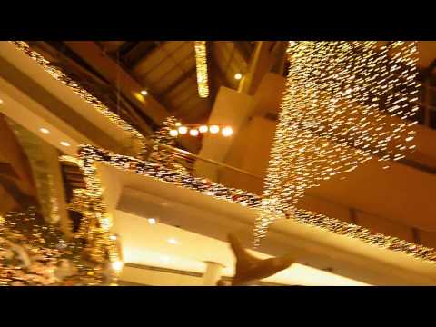 Weihnachtshaus im Stern-Center in Potsdam