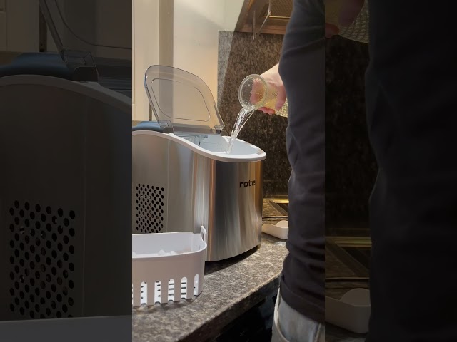 Vidéo teaser pour Review - Rotel - 9903CH2 | ICECUBEMAKER von rotel - Roman