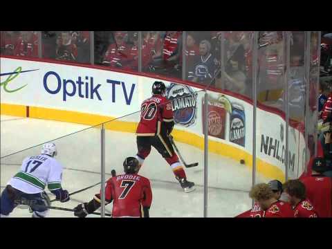 Canucks Vs Flames Jannik Hansen 3-2 Goal 10/06/13 [HD]
