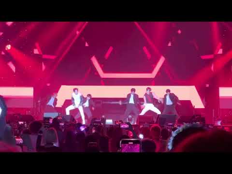 Moonbin & Sanha (ASTRO) performing Who at Hallyu Pop Fest 2022 in London 220709