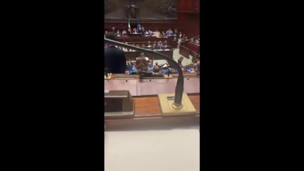 "Vannacciani" si filmano mentre votano su preferenze per non essere accusati di tradimento