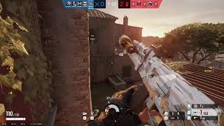 『Tom Clancy's Rainbow Six Siege』です。