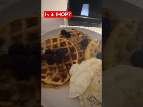 Yo Ang vs IHOP with Chaffles! #newyork #food #keto