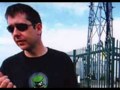 Grant Dell mix on Kiss 100, 2001