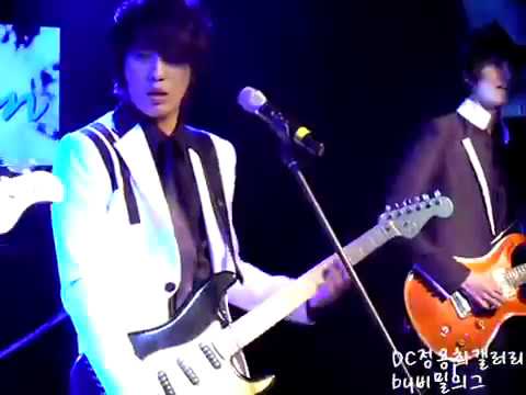 [FANCAM] 100409 CNBLIUE I'm a loner-Beat On @ Blue Spirit