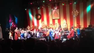 The Polyphonic Spree - Holiday Extravaganza 2014: Silent Night