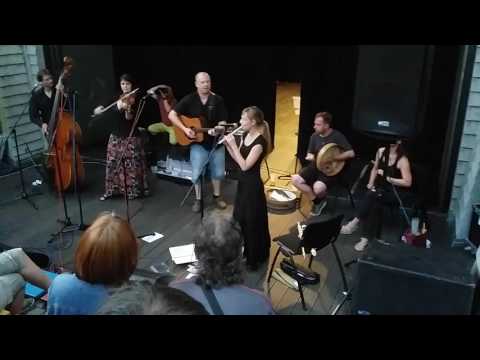 David Vysloužil & Acoustic Irish - FESTIVAL V ULICÍCH,ACOUSTIC IRISH/AMFITEATR DIVADLO LOUTEK