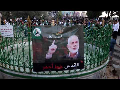 Top Channel/ Palestinezët kryejnë lutjet e Bajramit në xhaminë Al-Aqsa në Jeruzalem – Pa koment