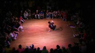 Obsession Urban 2009 Waldkaiburg 1vs1 Powermove Battle (B-Boy Psycho vs. Bentch)