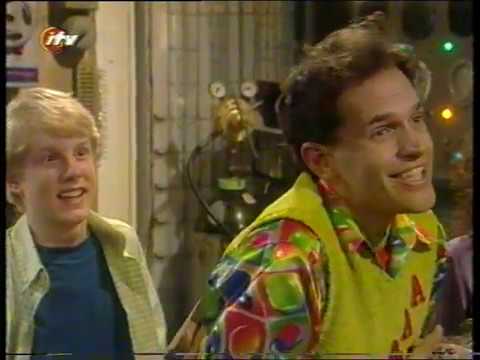 Mike and Angelo S9E5 (1997) - FULL EPISODE