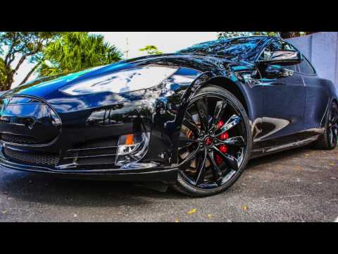 Lug Nuts and Wheel Locks for Tesla Model S