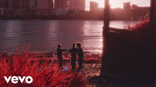 Sigala, Trevor Daniel, 24kGoldn - It&#39;s A Feeling (Official Video)