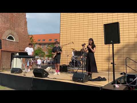 Marie Cao und ihre Freunde Marvin, Jacob, Hannes in FPS Niebüll.