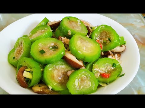 vlog 146 # . MƯỚP XÀO NẤM thơm ngon / cách xào  mướp giữ được màu xanh mượt ,độ ngọt không bị tái