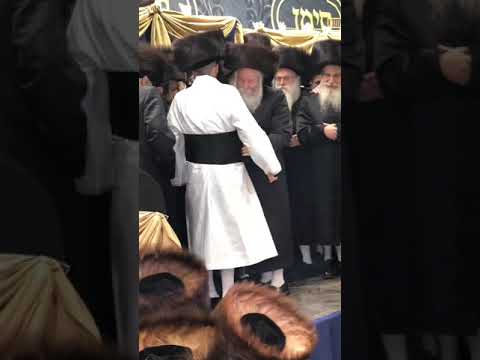 Bobov Wedding Kislev 2018 - Kabulas Punim