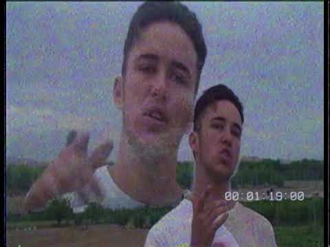 Carlo Frio - No consigues verme dentro ♥