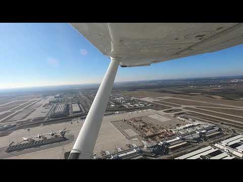 Flughafen München Midfield crossing mit einer C172 während Corona-Lockdown