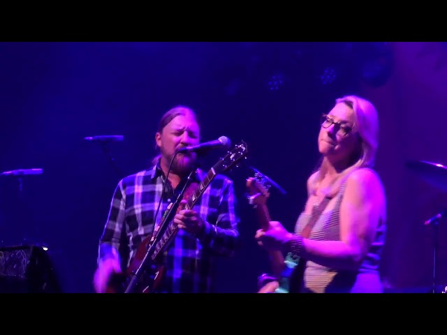 2022.09.29 - Beacon Theater N1 - Yes We Will