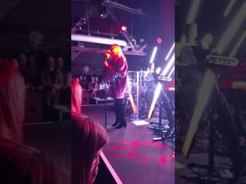 download lagu mp3 mp4 Kiiara Philadelphia, download lagu Kiiara Philadelphia gratis, unduh video klip Kiiara Philadelphia
