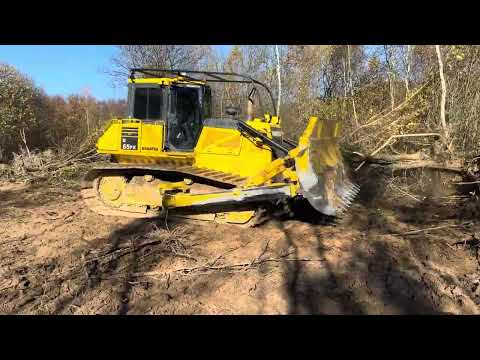 Корчування садів та полів бульдозерами Komatsu D65 PX-15 та CAT D6R LGP