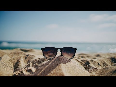 Bakermat - Living feat. Alex Clare