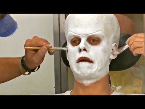 Bill Skarsgård Makeup Test For Pennywise.