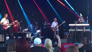 Blessid Union of Souls - Bohemian Rhapsody / Hey Leonardo (She Likes Me for Me) - live