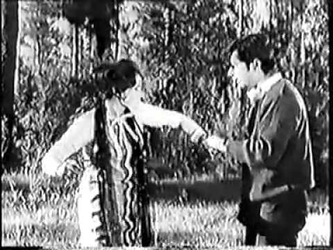 Kiya Hai Jo Pyar To Paray Ga Nibhana - (Late) Ahmed Rushdi.flv