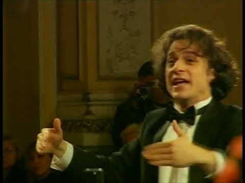 THE GREAT VOICES OF BULGARIA - Lale li si, Ziumbiul li si