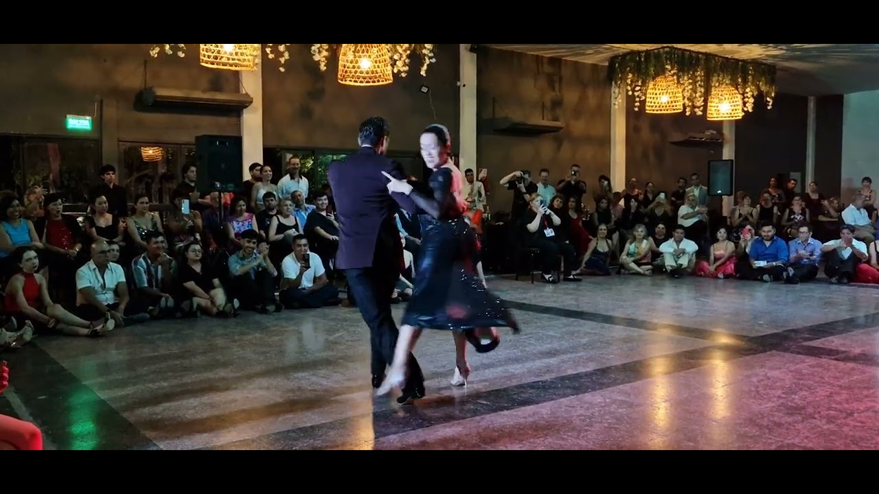 Video thumbnail for Vanesa Villalba y Facundo Piñero ( tango Salta festival)