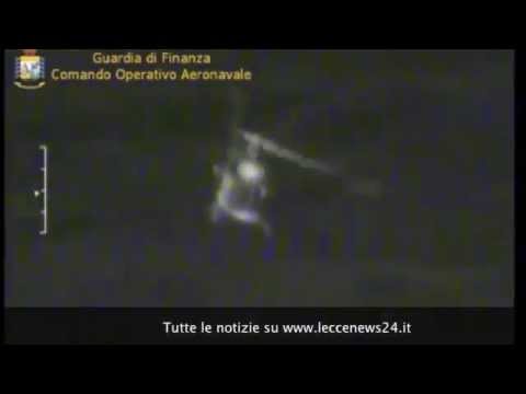 Guardia di Finanza blocca migranti in mare e arresta scafista salentino, Tg 17 Aprile 2015