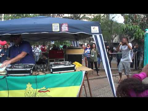 REUNION OF DUB 2014 - DESKAREGGAE feat. Lucas Rasta - 08 de 40