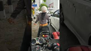 Download lagu Viral Video Cewek Joget di Atas Motor mp3