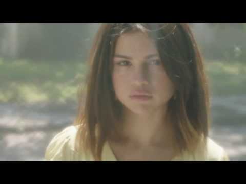 Selena Gomez – Bad Liar ( In Resense Video )
