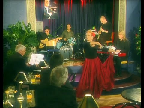 Ieva Kerēvica un Raimonds Pauls – "Mersedeses dziesma" ("Negaidi, nesauc to bagāto rudeni...")