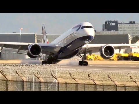 Plane Loses Lift During Windshear