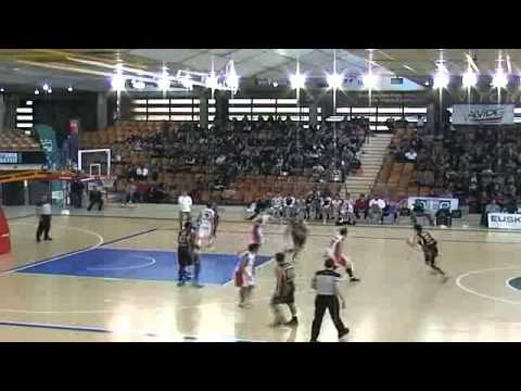 PLATA AURTENECHE MAQUINARIA EUSKADI,65 - PALMA AIR EUROPA,64 (07/04/2013 0:00:00)