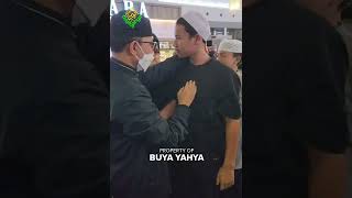 Download lagu Buya Yahya Melepas Mas Muh (Putra Tercinta) Belajar ke Yaman mp3